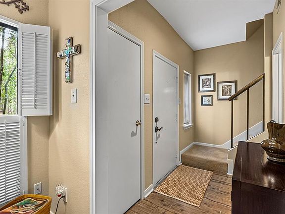 4th image of 11711 Memorial Dr APT 557