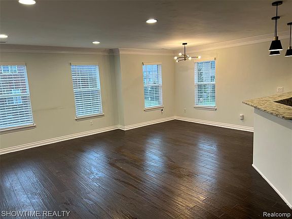 3rd image of 8357 Williamstown Dr