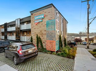 201 NE 40th St #303, Seattle, WA 98105
