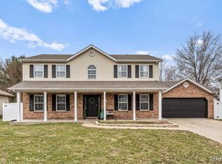 802 Baron Dr, Swansea, IL 62226