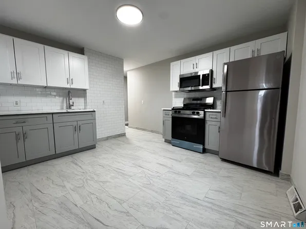45-51 Cowles St #45, Bridgeport, CT 06607