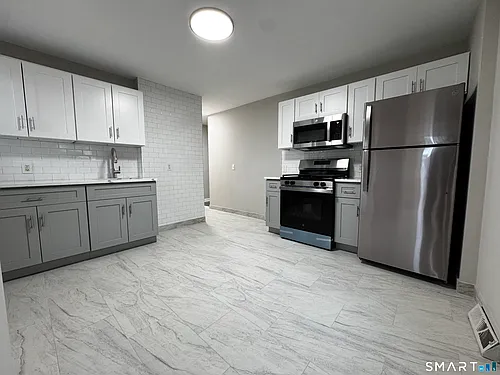 45-51 Cowles St #45 Photo 1