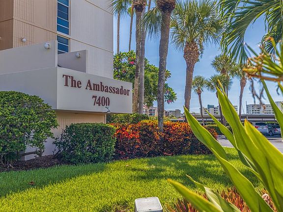 3rd image of 7400 Sun Island Dr Unit 312