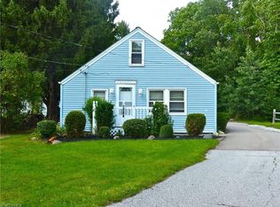 8107 Glen Park Rd, Kirtland, OH 44094