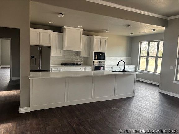 5th image of 180 Sunset Cv