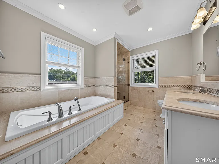 88 Maple Tree Ave #E — Photo 16