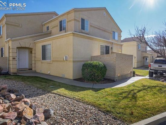 4145 Outlook Blvd Unit J, Pueblo, CO 81008