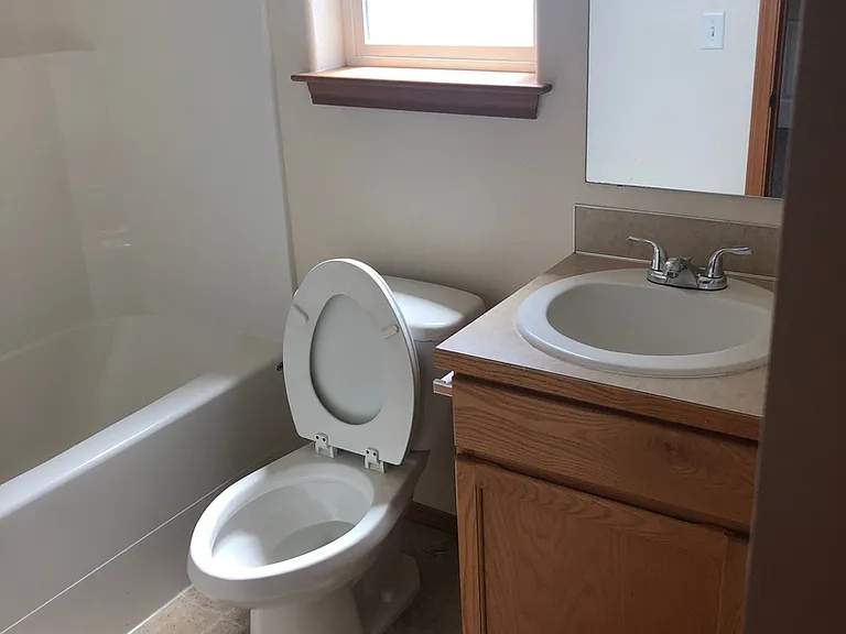 202 Dallas St — Photo 13