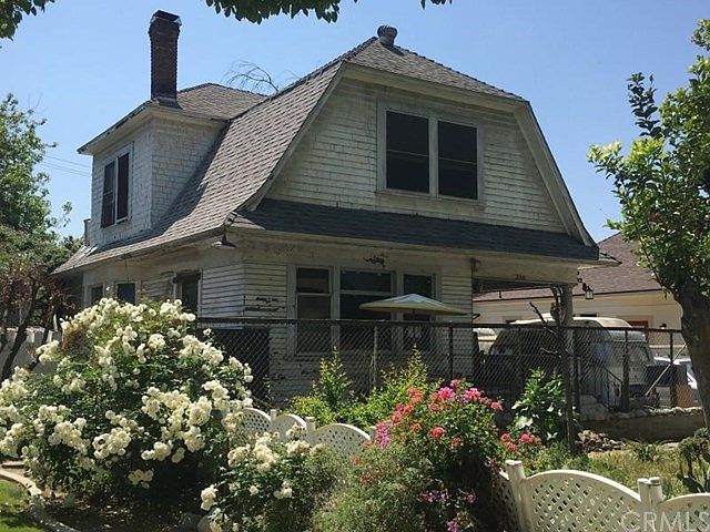 1st image of 250 E Pasadena St