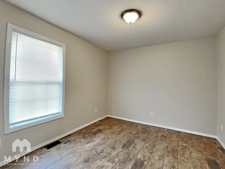 1003 W Snider St — Photo 15
