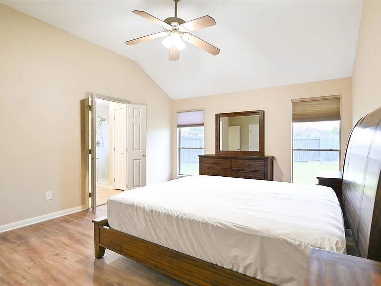 203 Colony Creek Dr — Photo 14