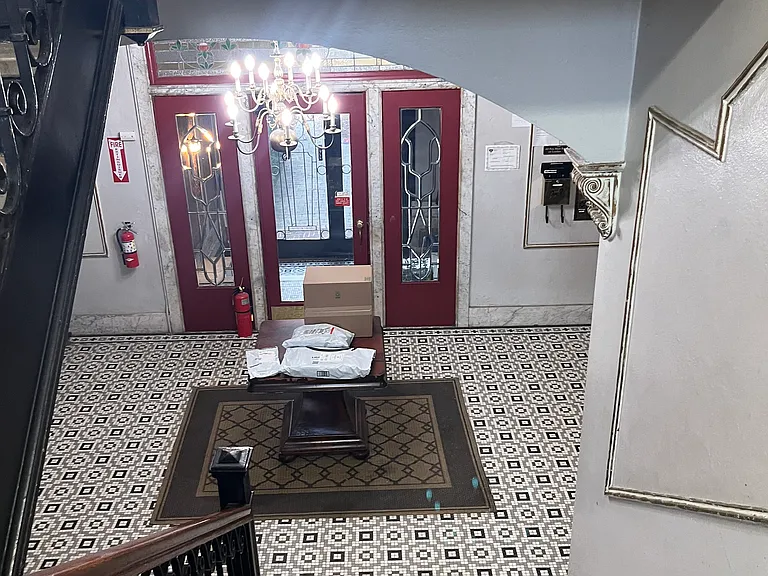 Sagamore Building — Photo 13