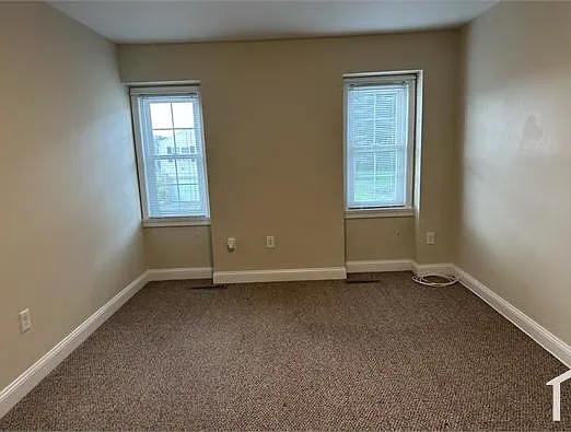302 Leatherhead Ct — Photo 7