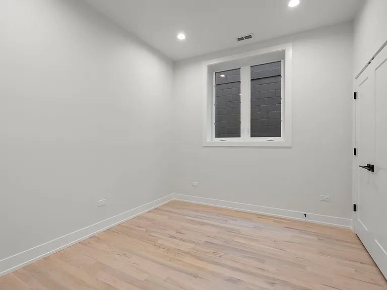 428 E 50th Pl #2 — Photo 11