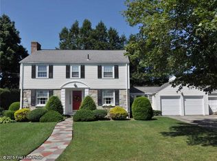 29 Poppy Dr, Cranston, RI 02920