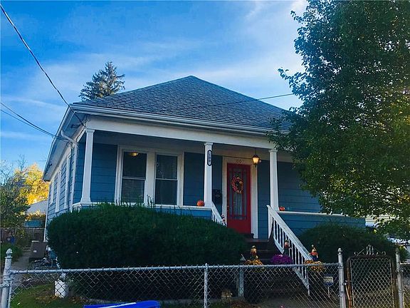 2nd image of 100 Hillwood St