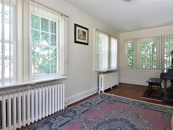 3rd image of 1 Lincoln Ave