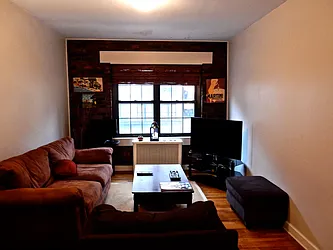 Rented by Aimee Grodanz, LREB