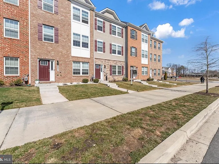 8805 Mimosa Ave #1 — Photo 2