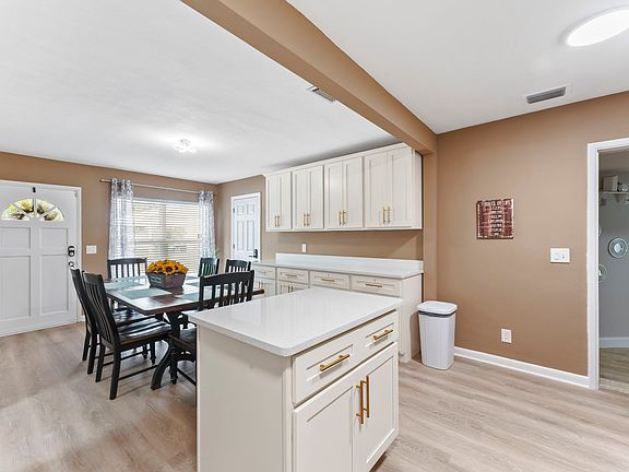 4th image of 6272 Spring Forest Cir #5