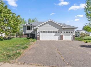 7724 385th St, North Branch, MN 55056