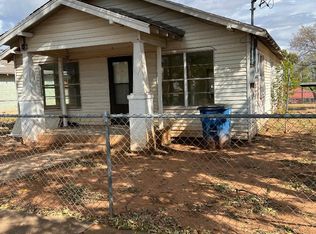 611 E Arkansas Ave, Sweetwater, TX 79556