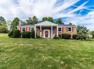 2869 Chaucer Dr NE, Canton, OH