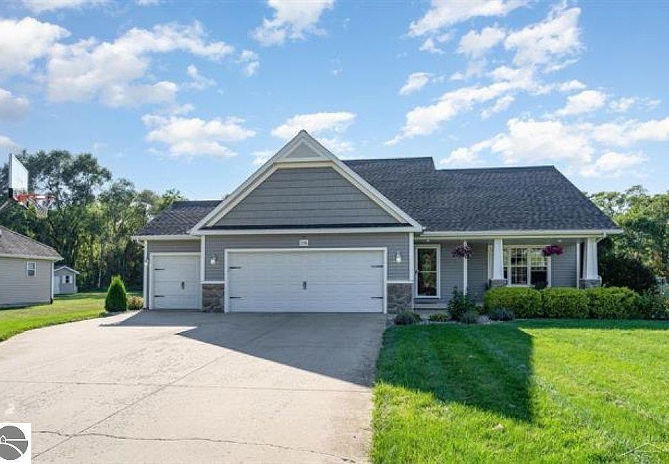1st image of 1198 Woodfield Trl