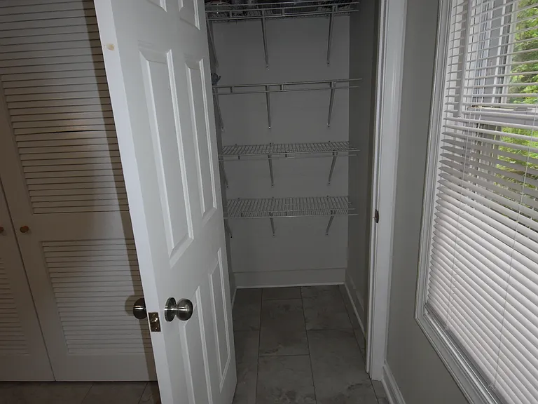 1413 Overlook St — Photo 7