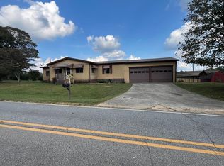 915 Holiness Campground Rd, Cleveland, GA 30528