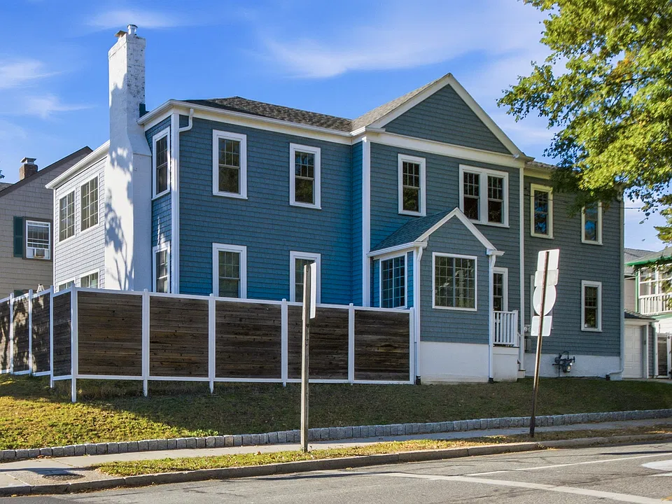 142 Butler Ave #1