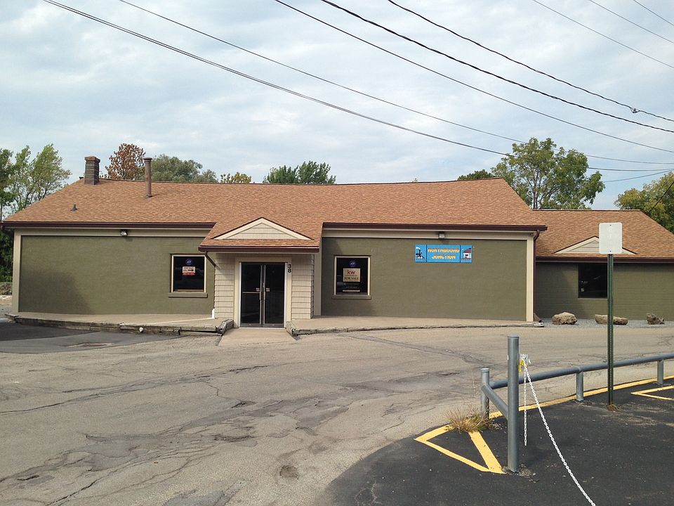 1st image of 38 Merchant St