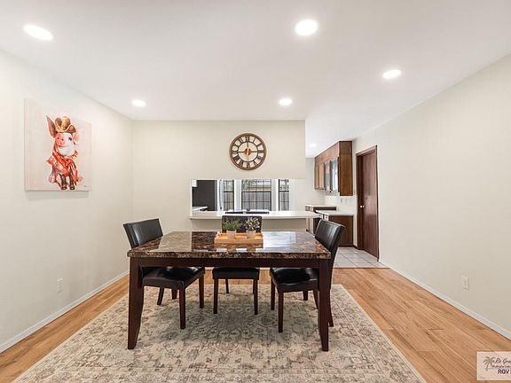5th image of 2950 Lazy Lake Dr