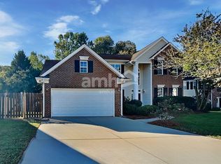 4162 Turnberry Park Ct, Pfafftown, NC 27040