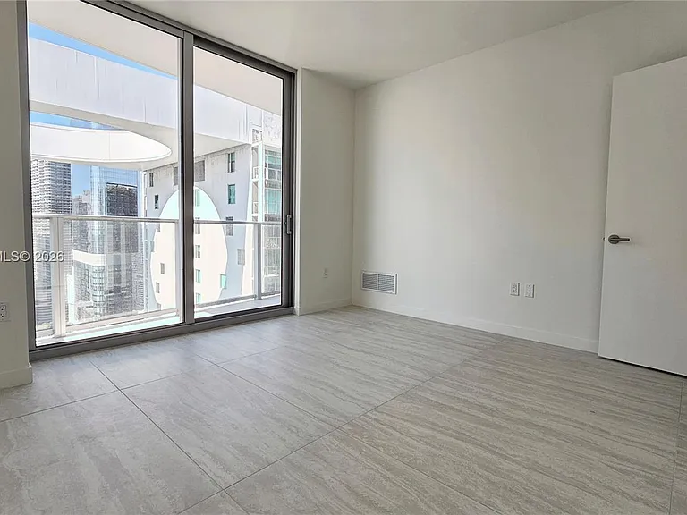 77 SE 5th St #4014 — Photo 44