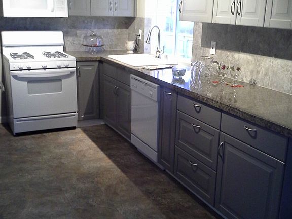 5th image of 1407 E 62nd St