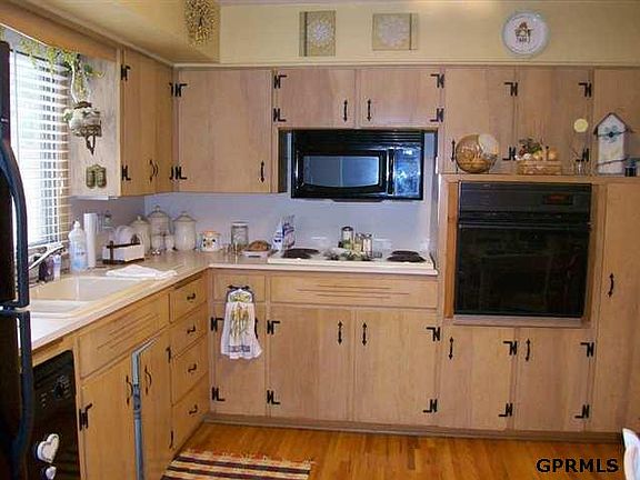 5th image of 3409 S 108th St