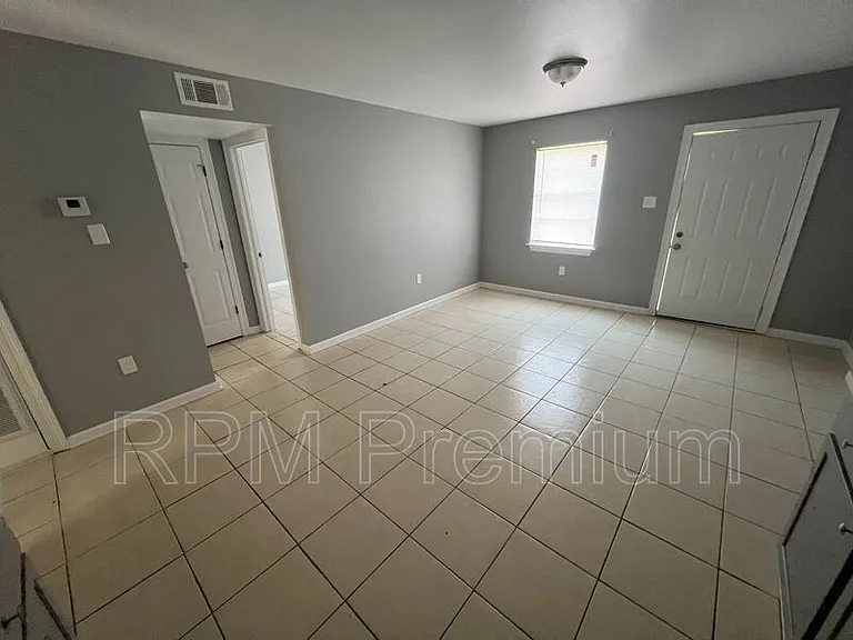 5143 Baker Blvd #B — Photo 6