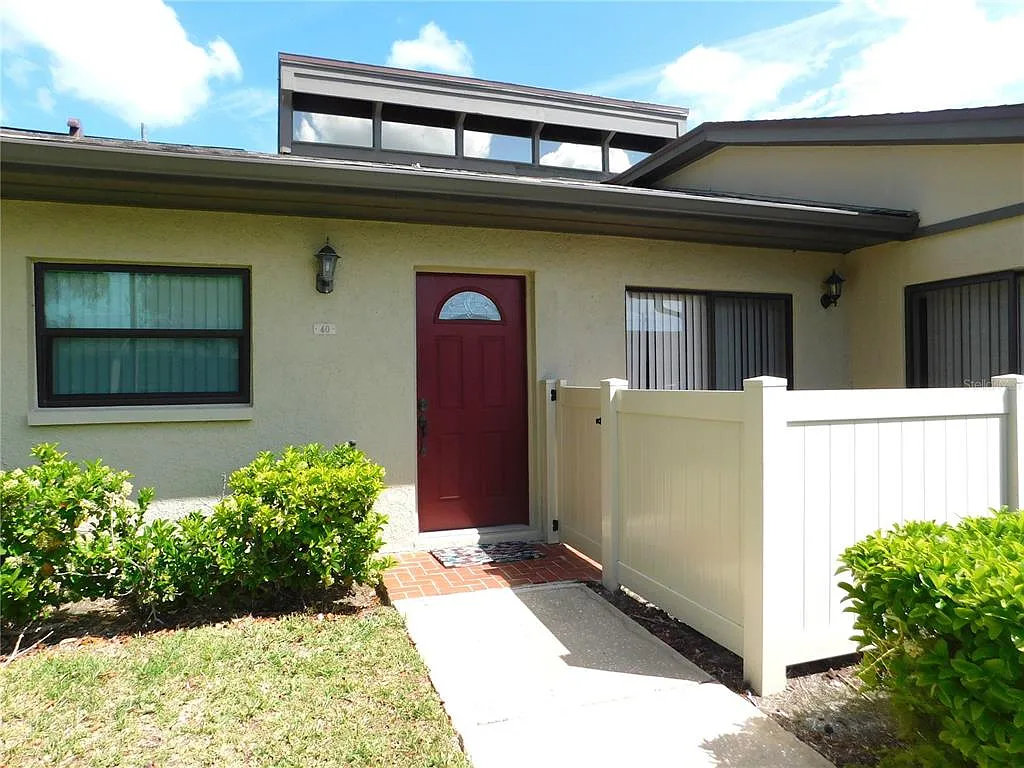 3 bed, 2.0 bath, 1445 sqft, $2,500 — Photo 3
