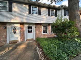 134 S Main St #B11, Munroe Falls, OH 44262