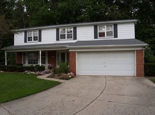 20955 Potomac Dr, Southfield, MI 48076