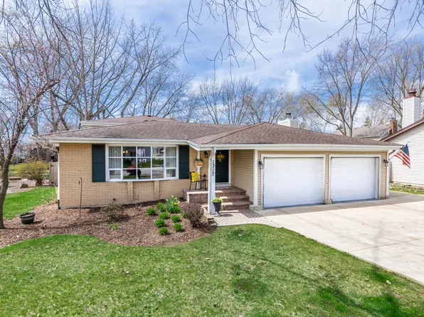 1317 Carol Ln, Naperville, IL 60565