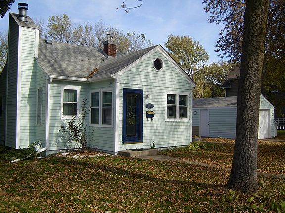2nd image of 4436 Garrison Ln