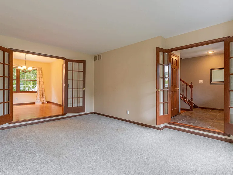 902 S Rainier Ct — Photo 17