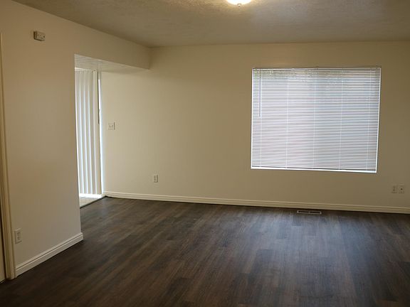 4th image of 70 N H St APT 1
