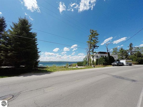 2nd image of 6787 Peninsula Dr