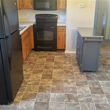 1st image of 2817 Sparrow Dr