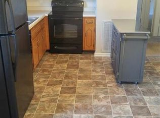 2817 Sparrow Dr, Clarksville, TN 37040