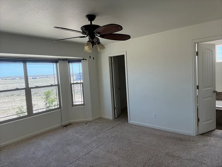 883 E Cholla Plz — Photo 7