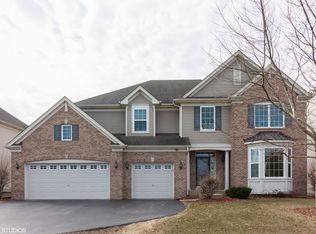 5857 Chatham Dr, Hoffman Estates, IL 60192